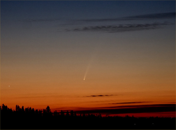 01-Comet McNaught_+Venus_2007-01-11--4132-midtone_filtered_sm