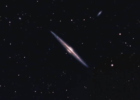 04 Spiral Galaxy NGC 4565 Needle