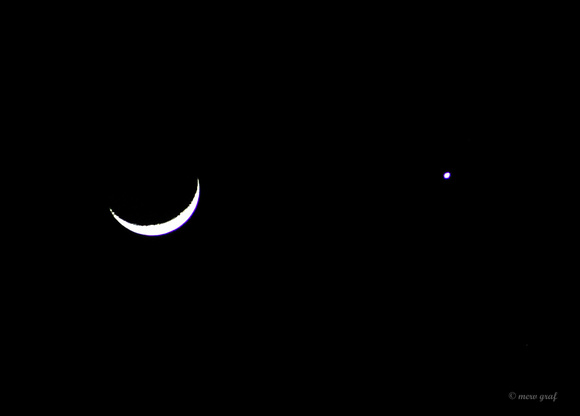 08-Venus and the Moon
